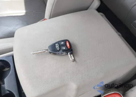 2005 Jeep Grand Cherokee Limited from USA, damaged, VIN 1J4HS58N55C683825